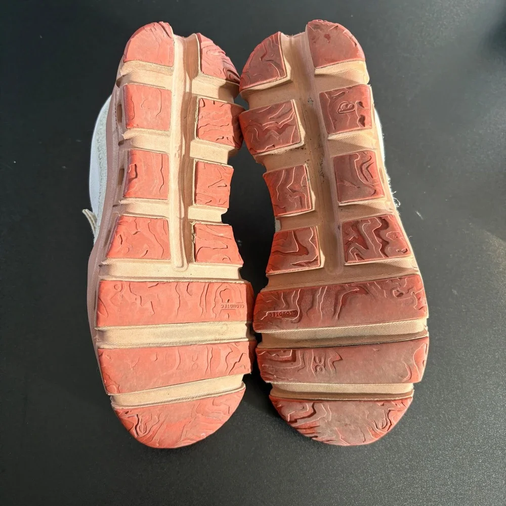 On Clouds cloudaway sneakers